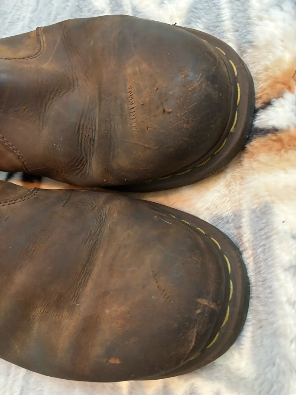 Dr. Martens Men’s Brown Chukka Chelsea Boots 13